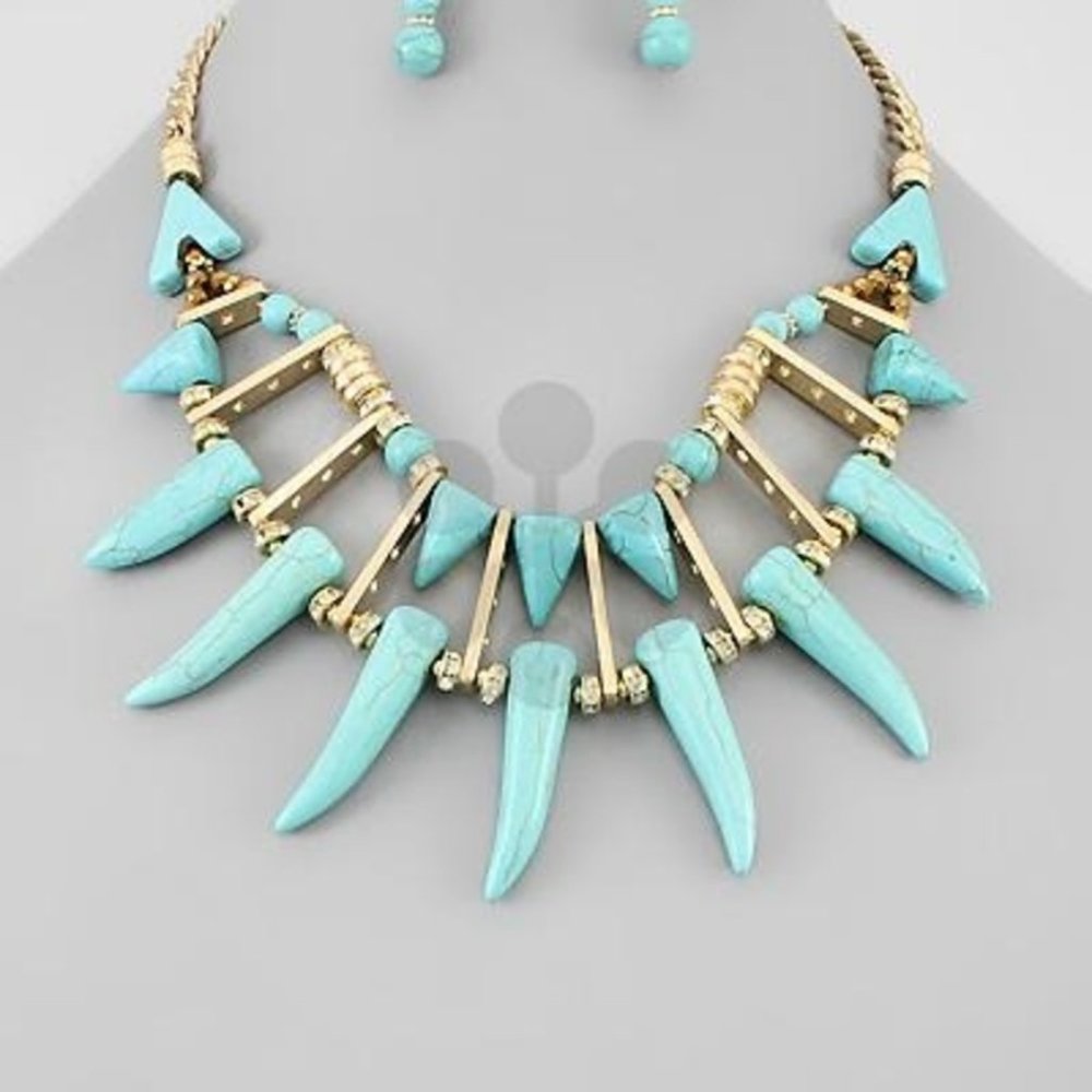 Horn Necklace Jewelry Set (Black Panther Inspired)